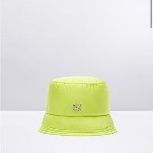 Off-white bucket hat
